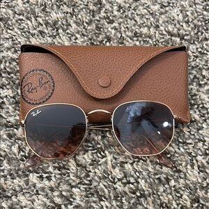 Ray-Ban Brown Sunglasses with Case